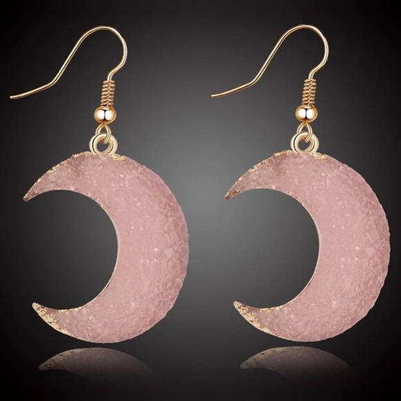Luxe moon moon shape druzy gemstone earrings - Picture 4 of 5